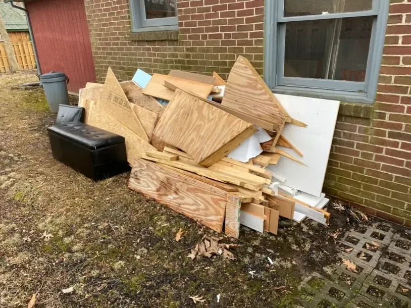 Building Debris Removal in Newark DE Building Debris Removal in Newark DE