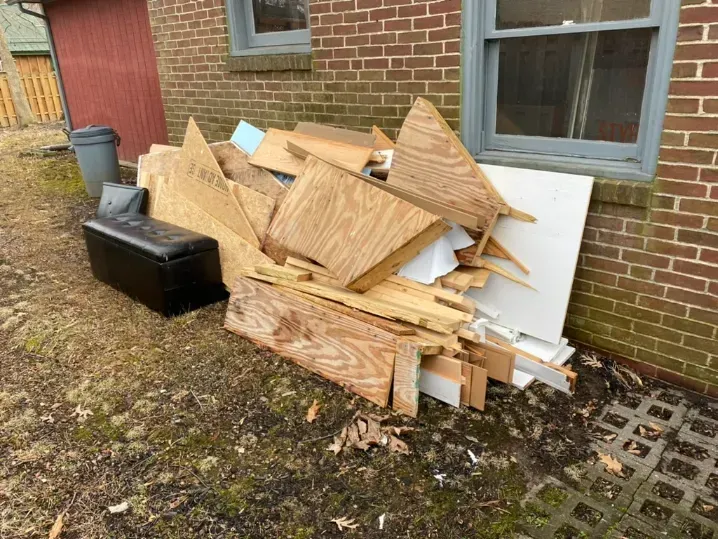 plywood and trim, construction debris removal newark de