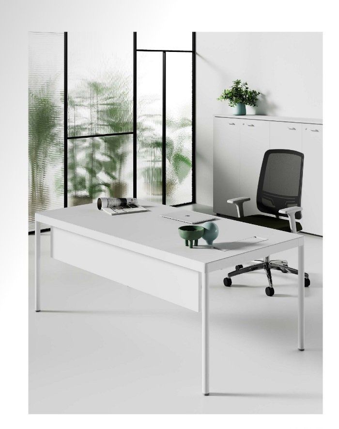 Fill_Rouge_scrivania_ufficio