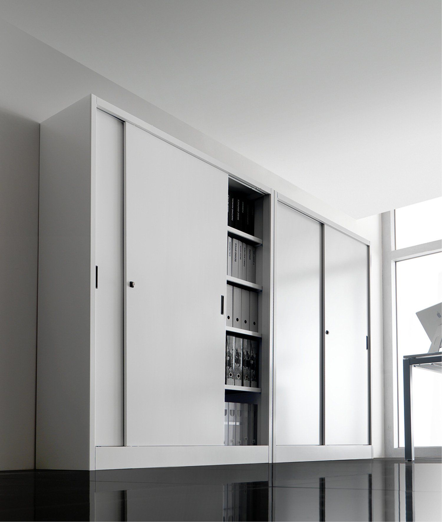 Mobile metallico con ante scorrevoli per ufficio a Novara