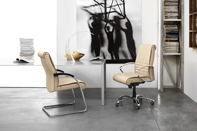 Poltrone direzionale imbottita per ufficio a Stresa