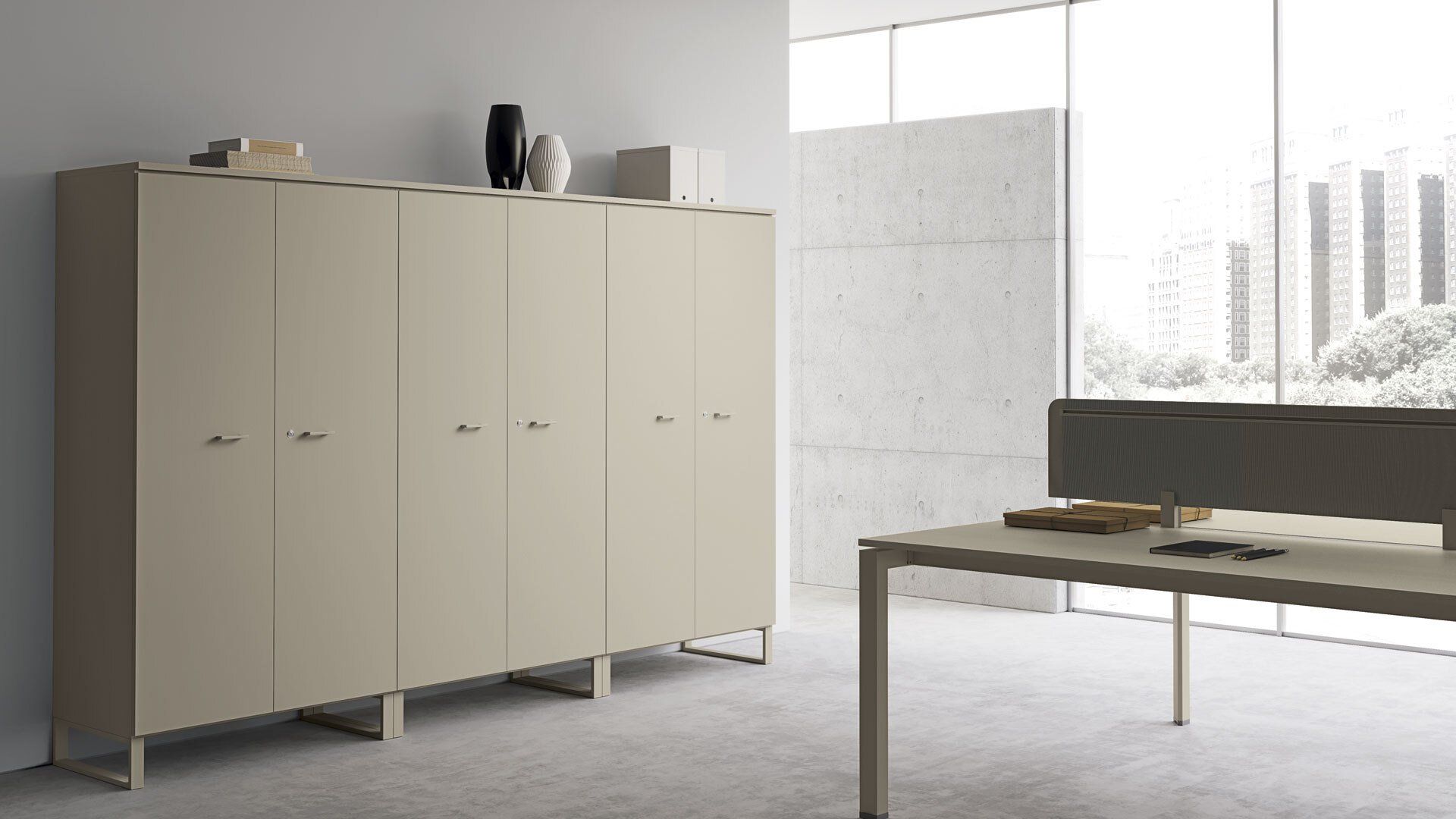 Piedini metallici alti per mobile ufficio