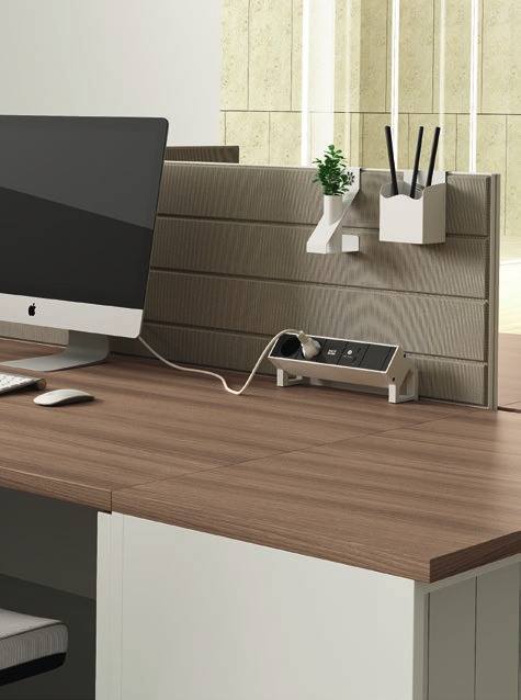 Prese elettriche per scrivanie da ufficio Borgomanero