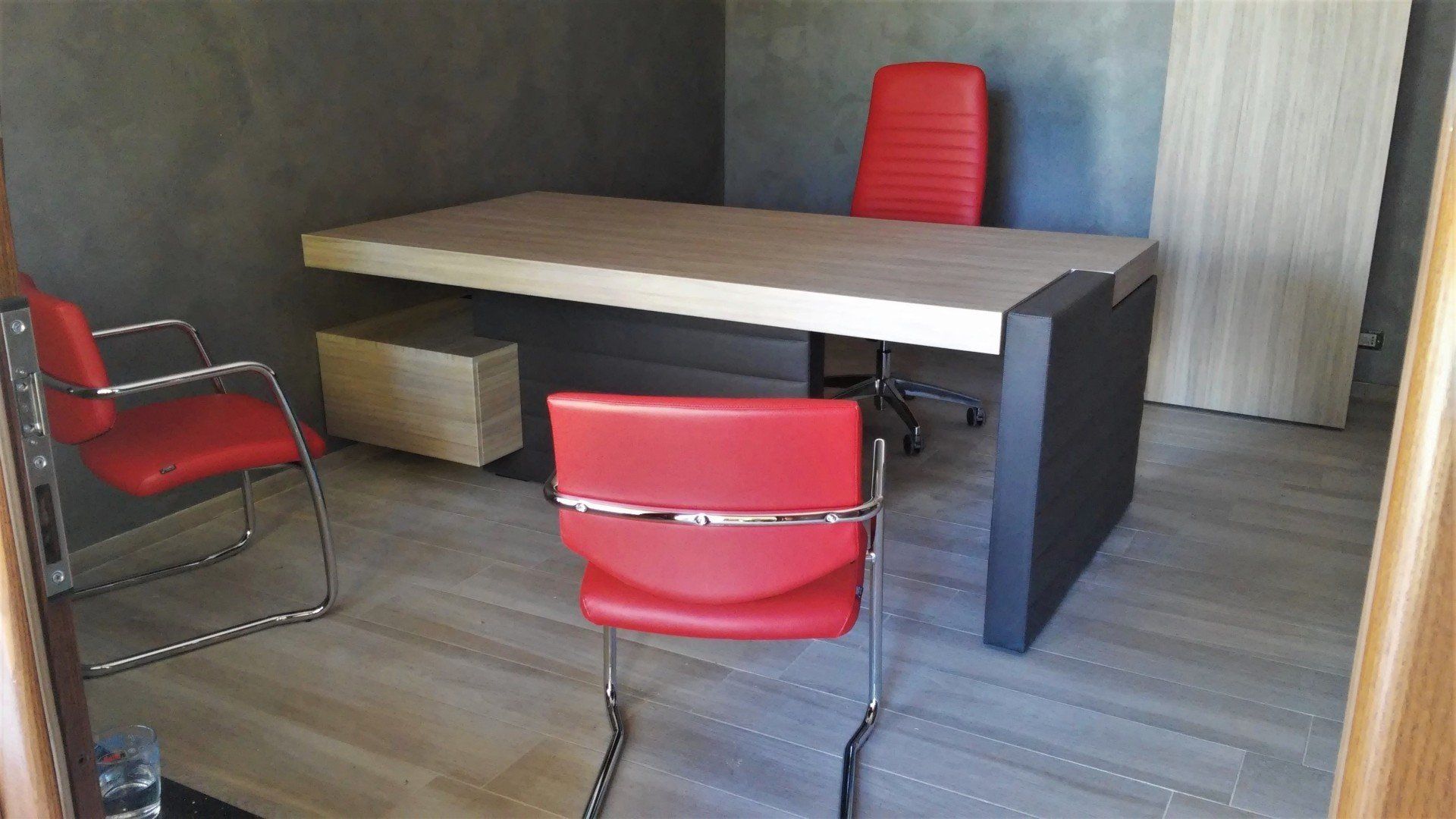 Scrivanie presidenziali progettazione