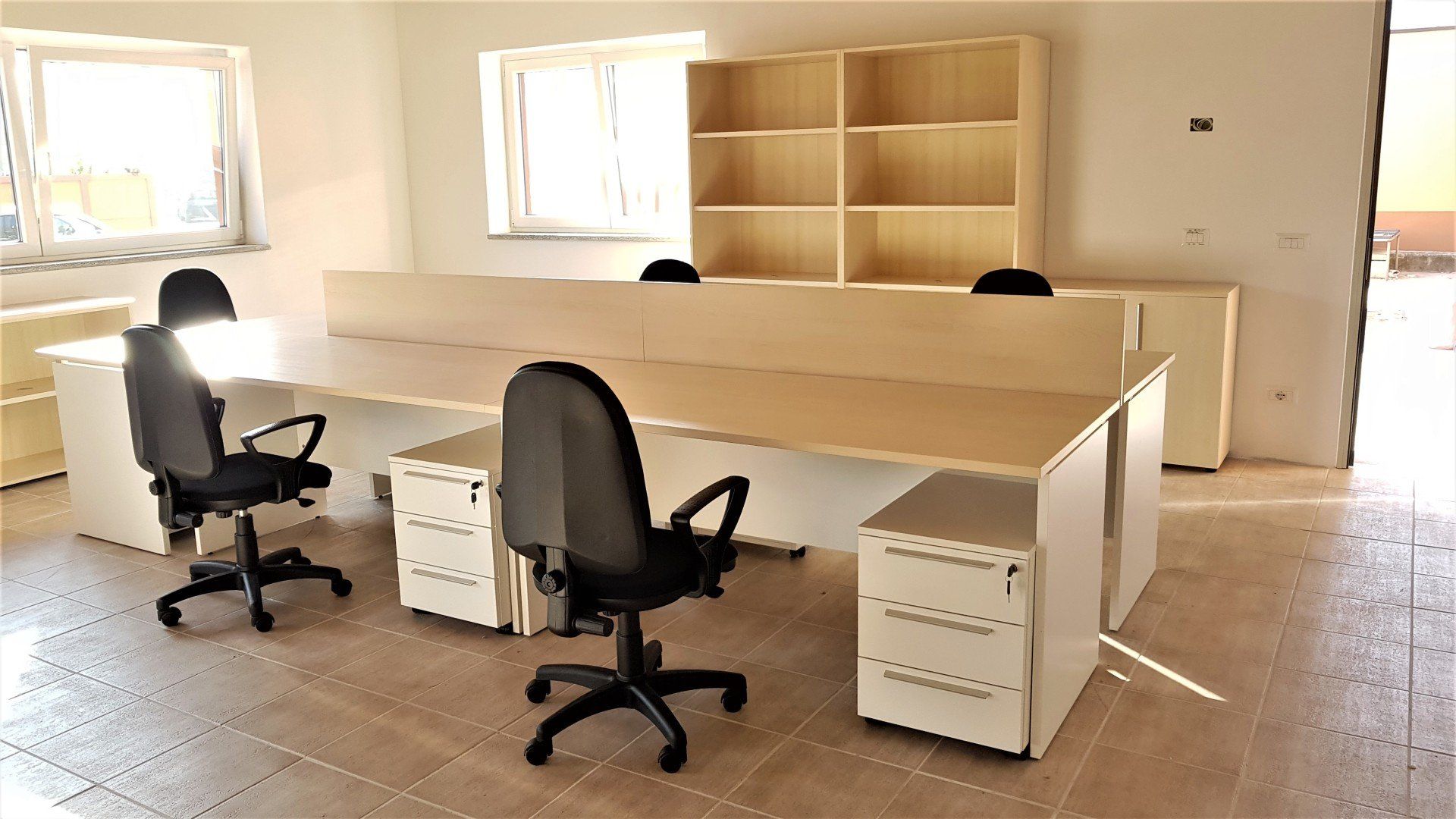 consegnacon progetto mobili ufficio