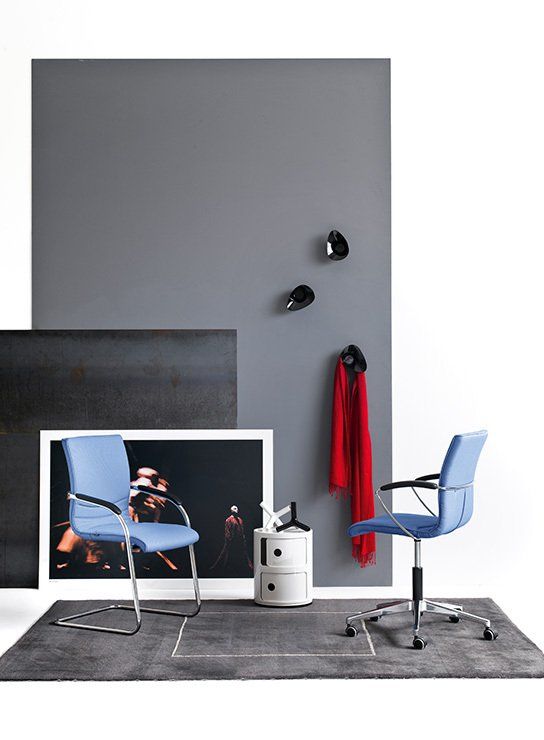 Sedia attesa per ingressi a Novara