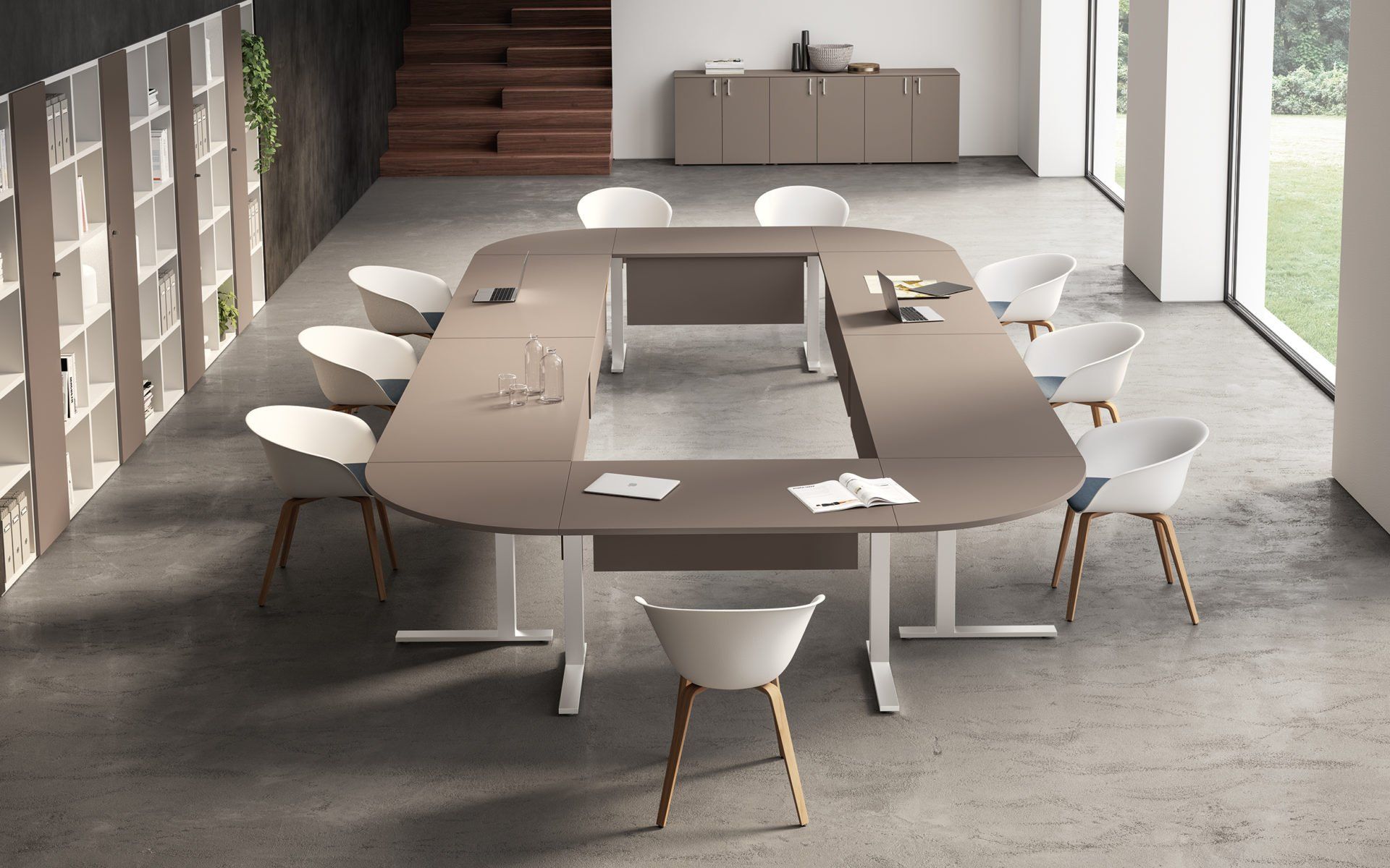 Tavoli riunioni a Novara per ufficio