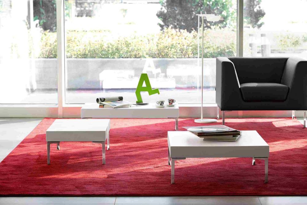 Tavolini e poltrone per ingressi