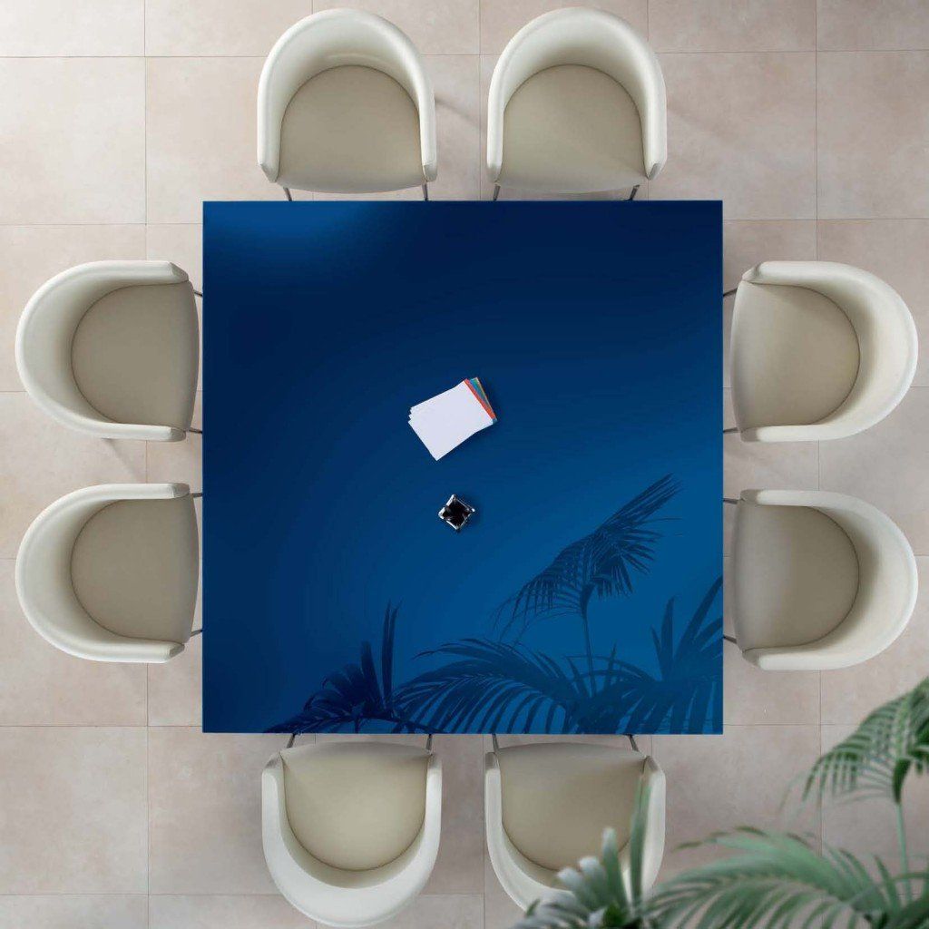 Tavolo quadrato in vetro per ufficio