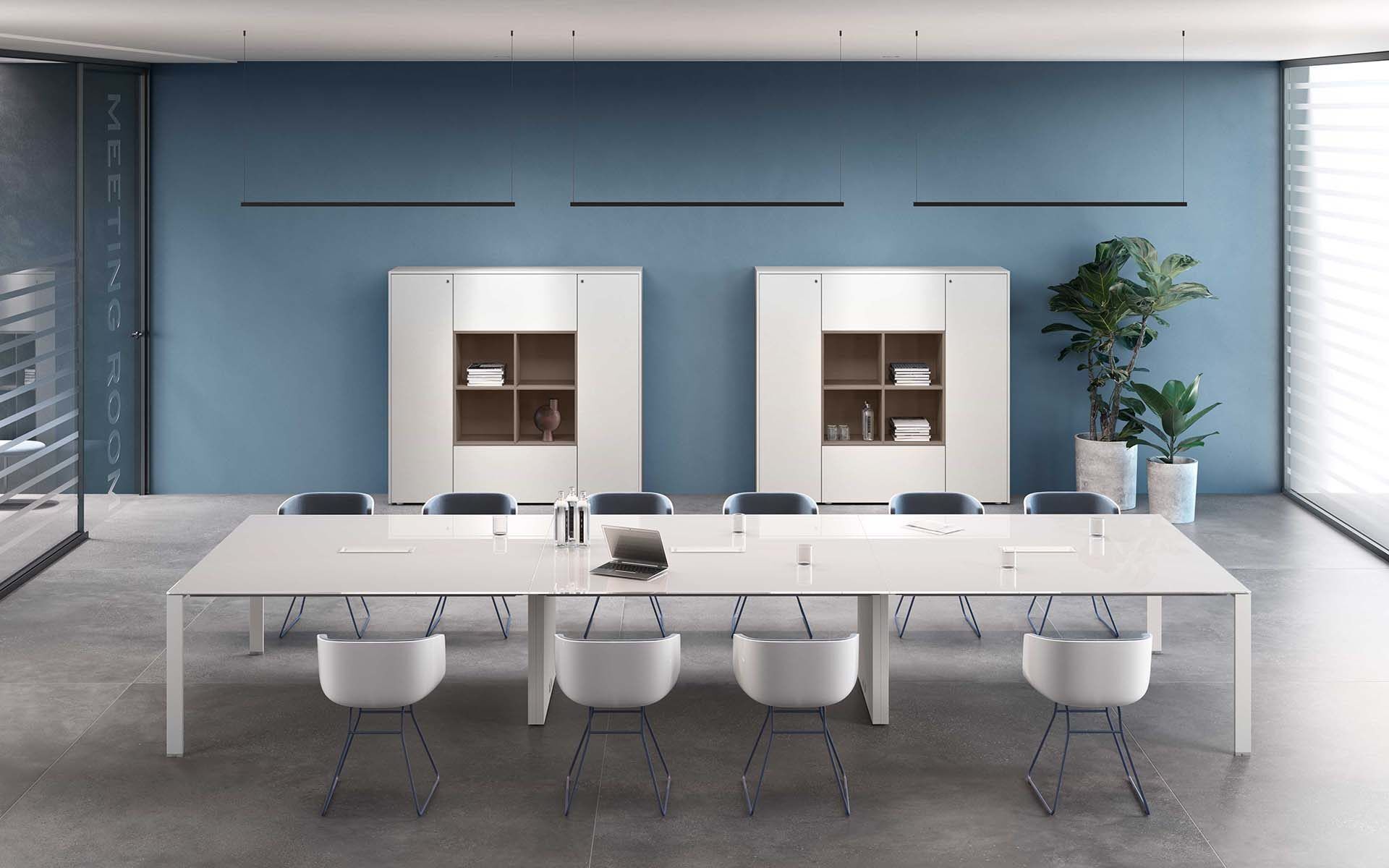 Tavolo riunione componibile in cristallo per ufficio a Novara