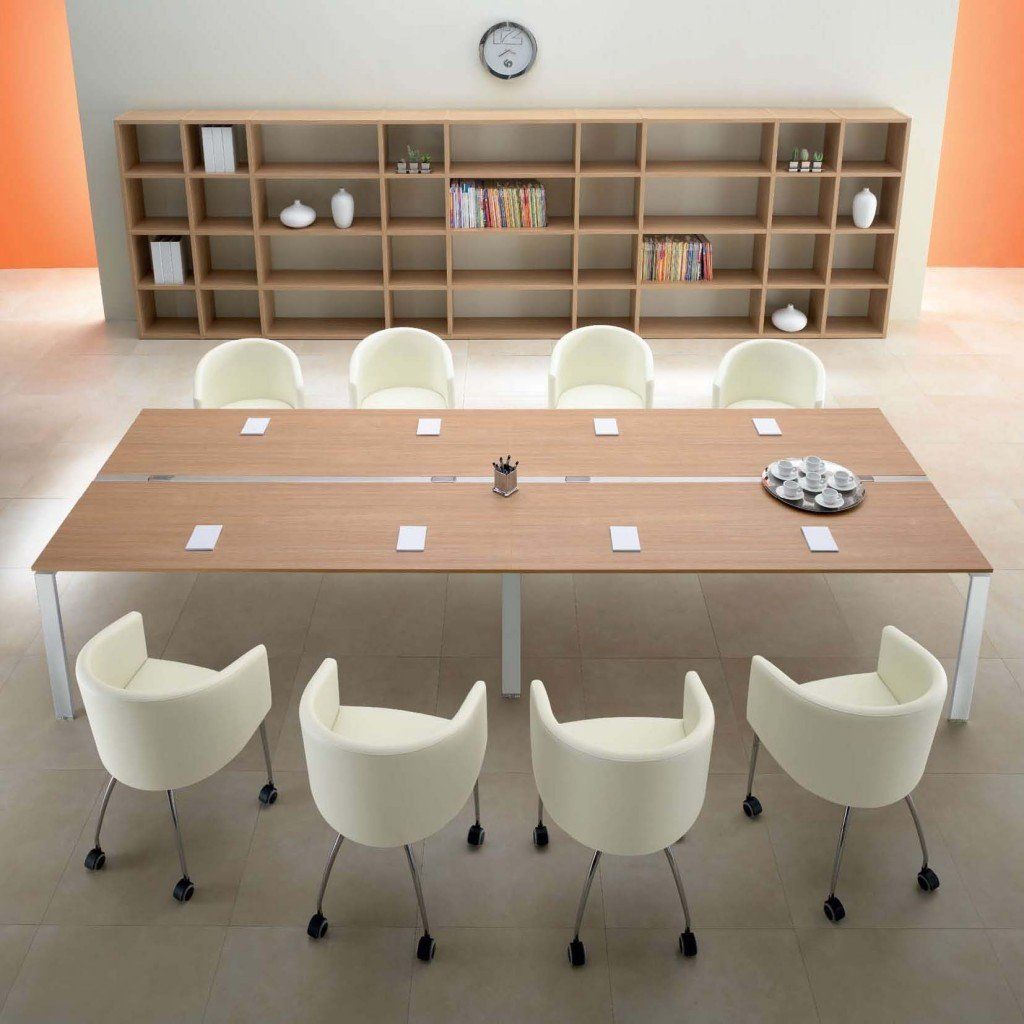 Tavolo riunione economico per ufficio