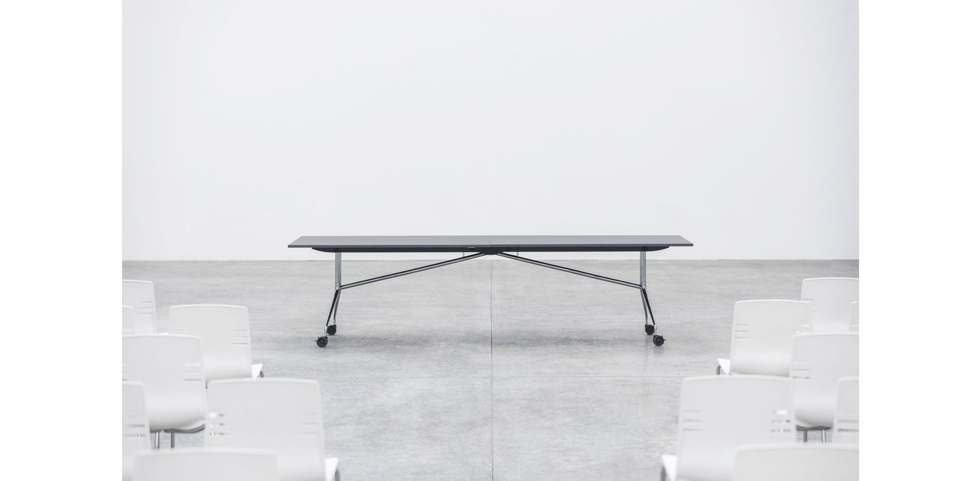 Scrivania su ruote per ufficio Mortara