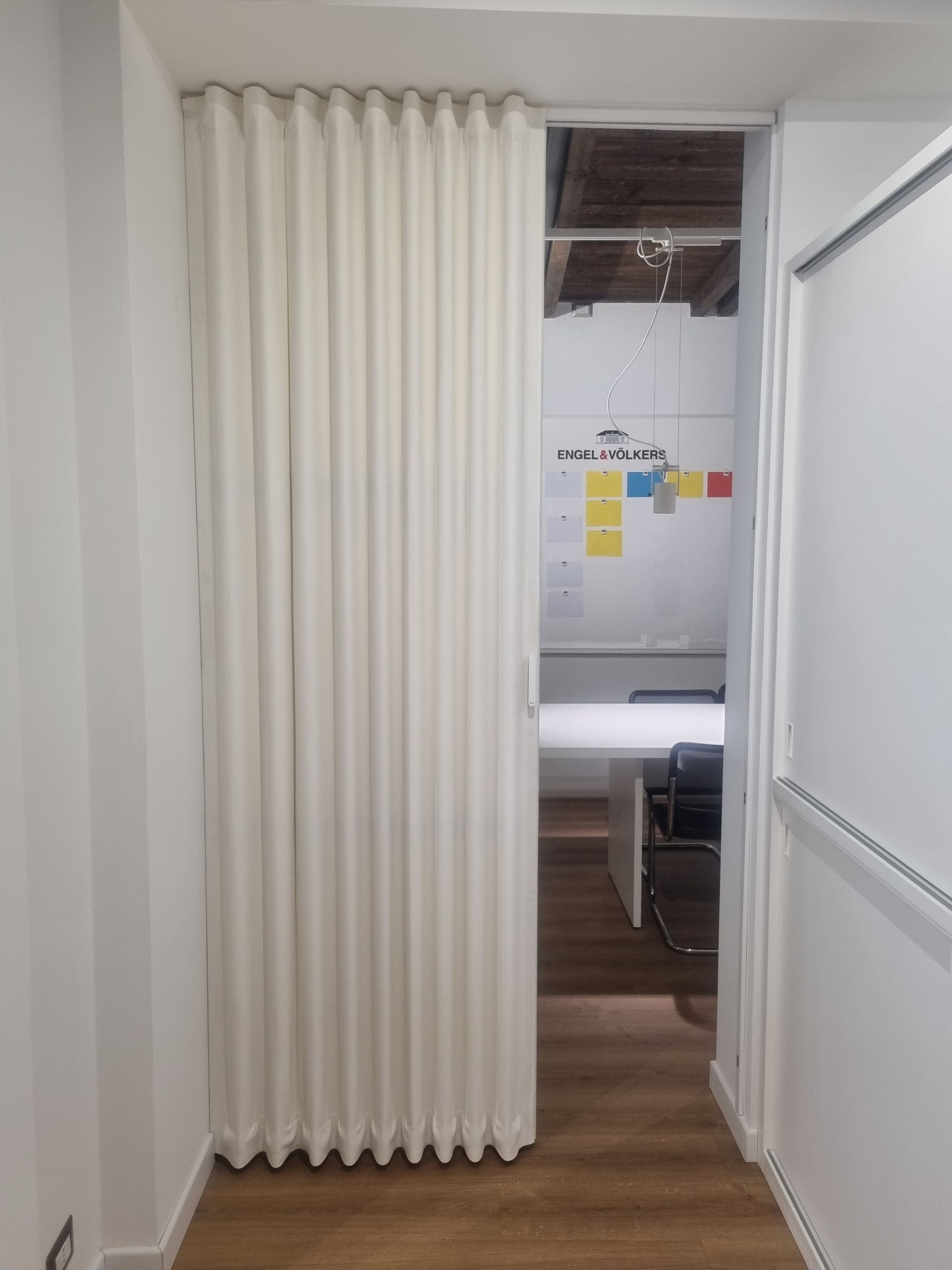 Tenda scorrevole in tessuto