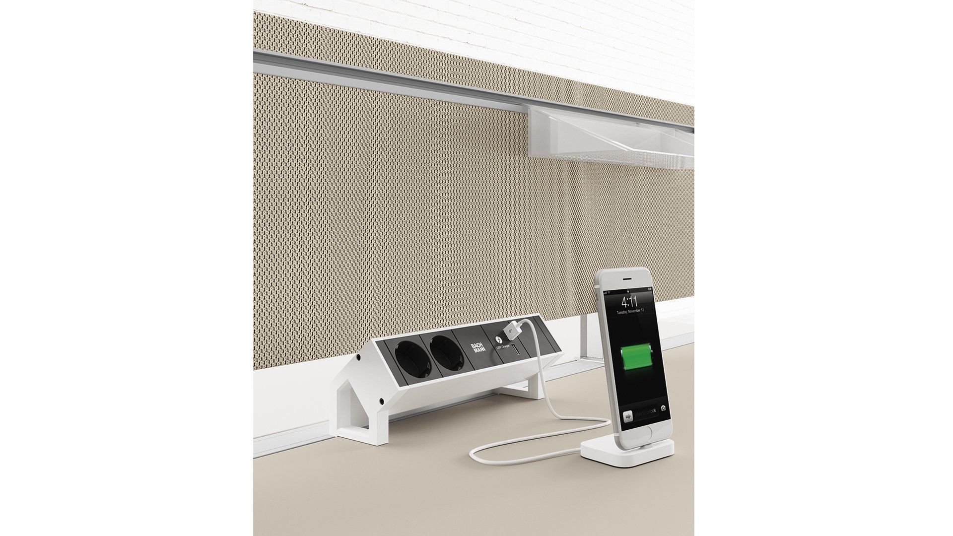 presa elettrica per scrivania ufficio