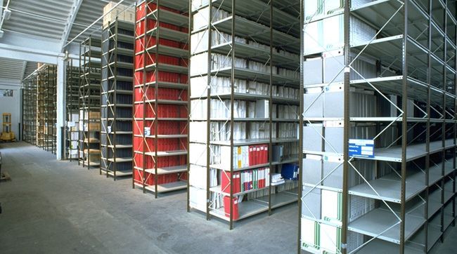 Scaffali per Magazzini a Novara e dintorni