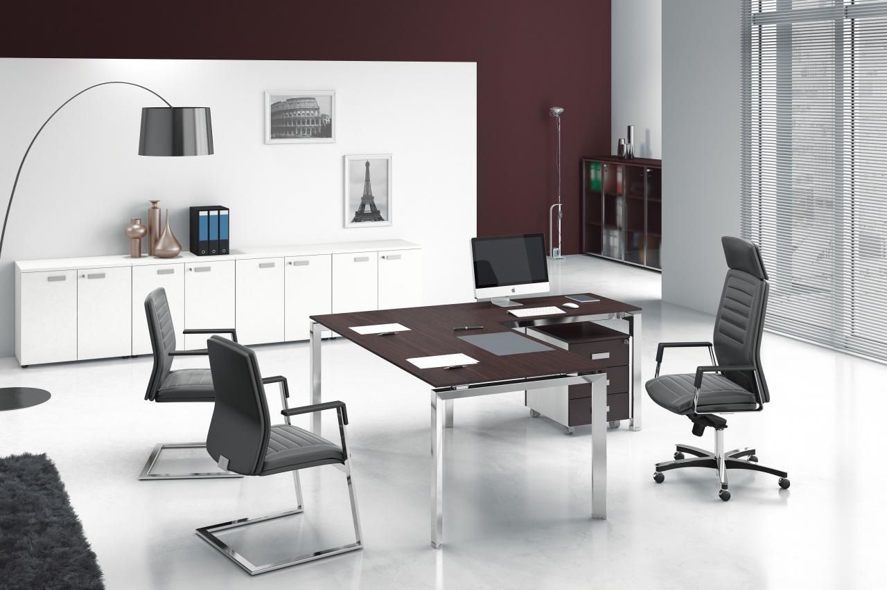 Scrivanie per ufficio a San Pietro Mosezzo