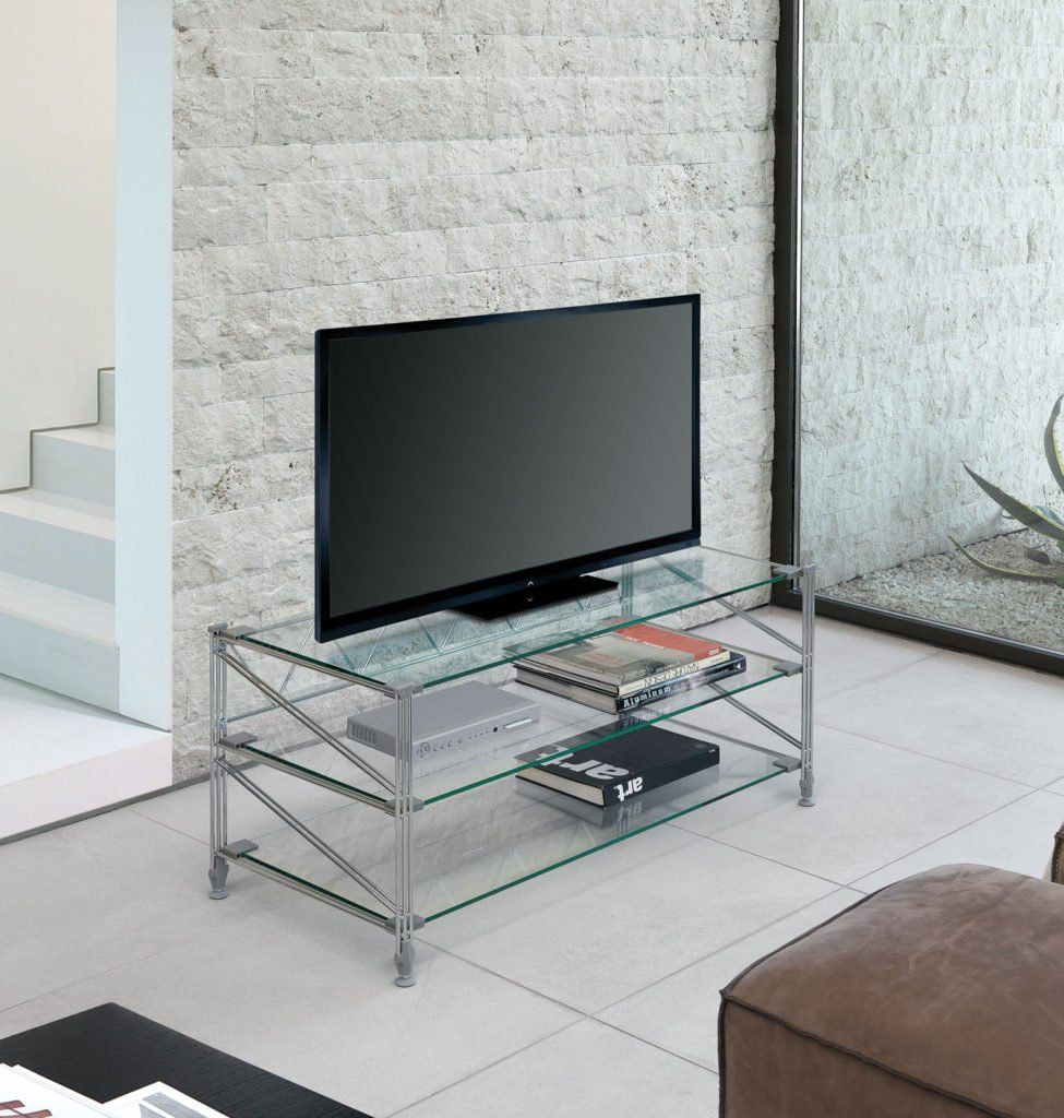 Socrate scaffale tv