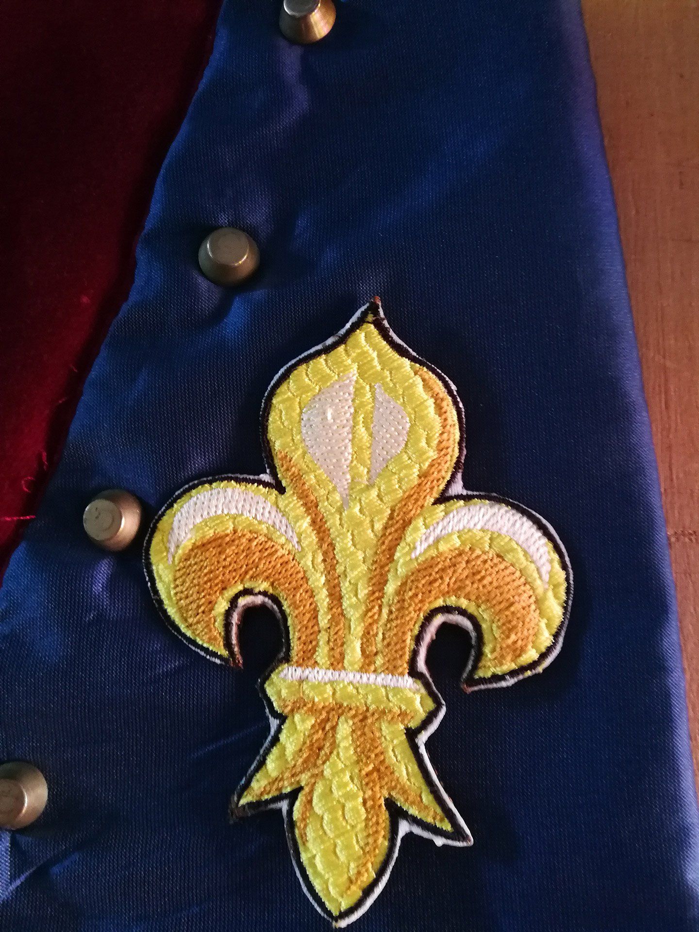 stemma e loghi ricamati