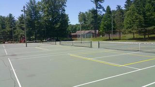 Warrick County — Stripe lines of tennis court in Evansville, IN
