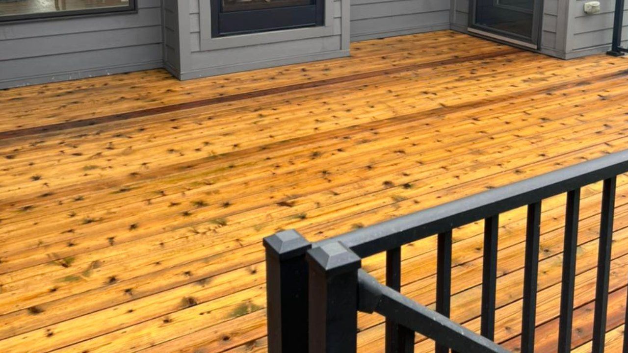 Deck Power Washing and Staining Omaha NE