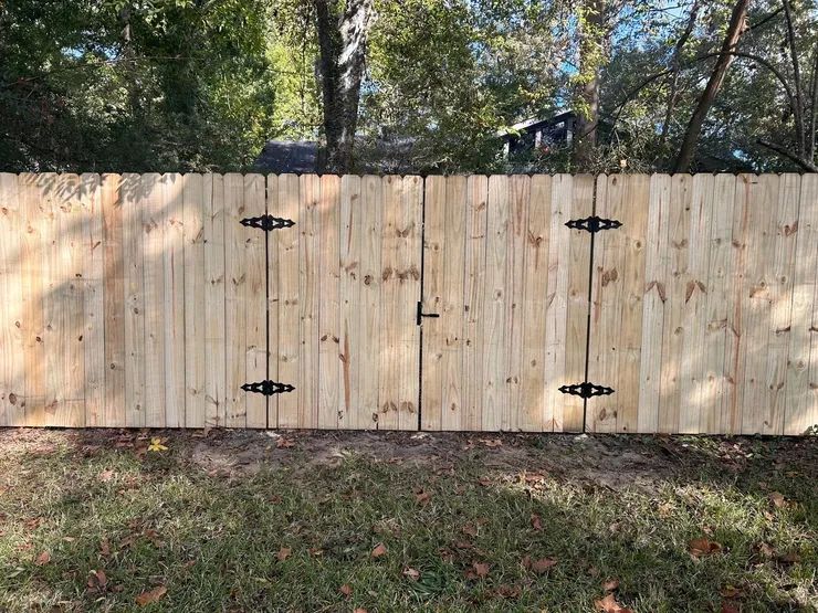 arrow-fencing-llc-shadowbox-style-img