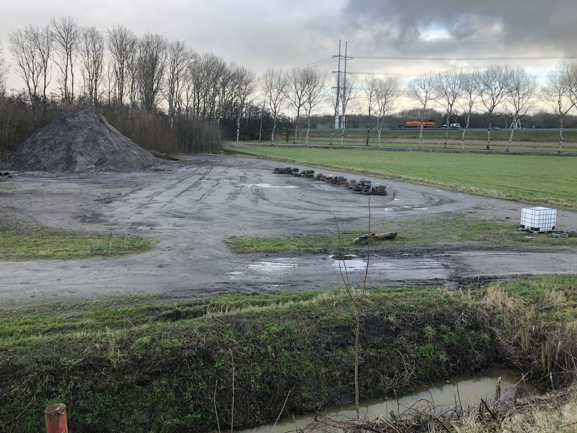 Door combinatie van aanvoer van hergebruiksgronden