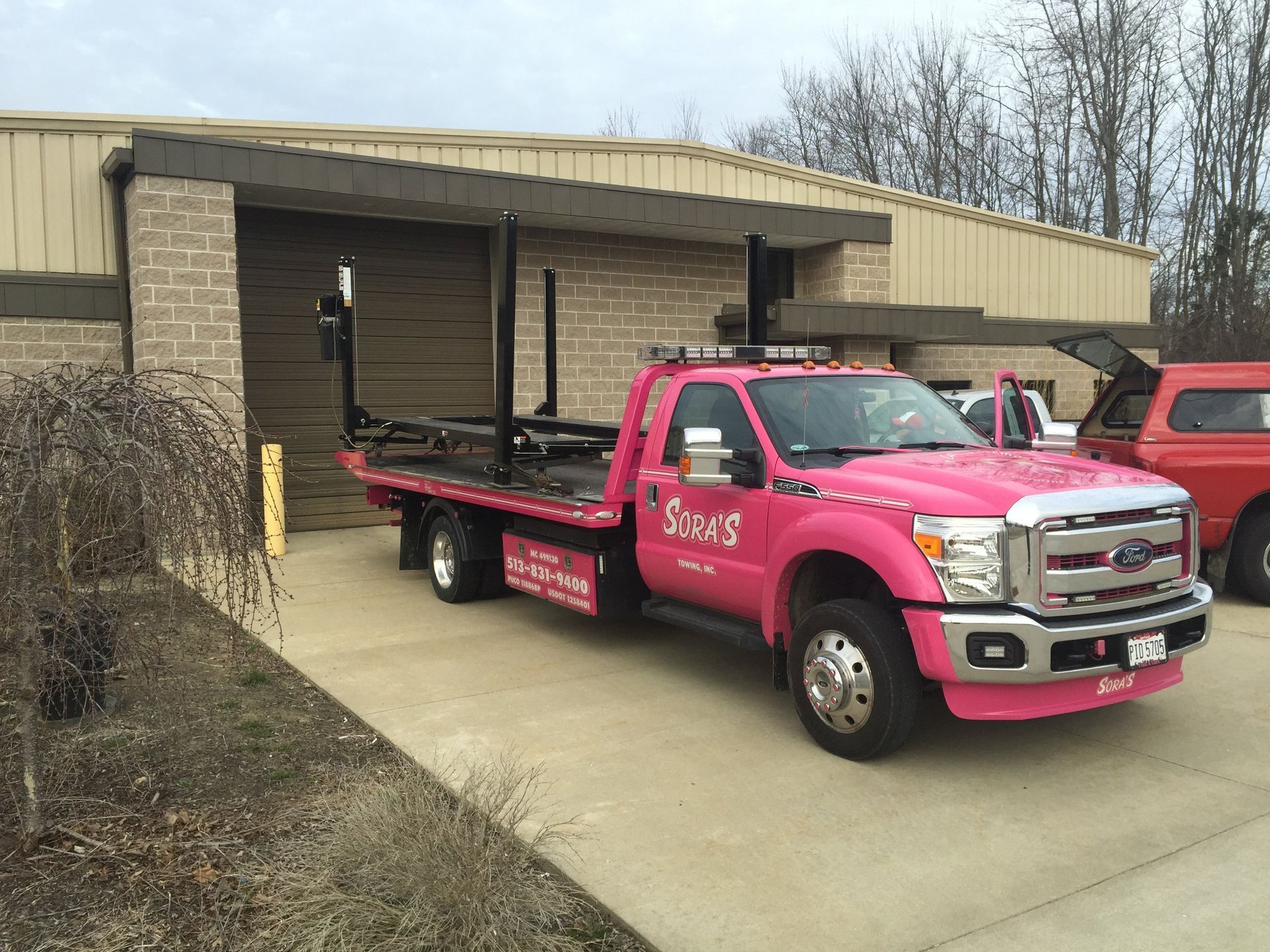 Garrage - Milford, OH - Sora’s Towing, Inc.
