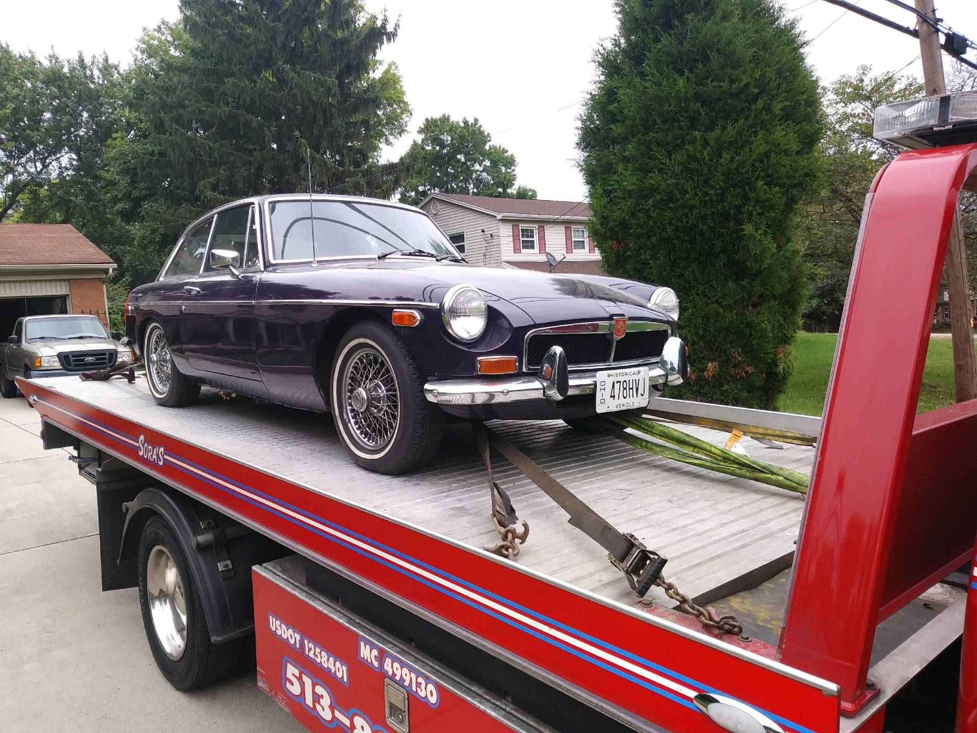 Truck Carrying - Milford, OH - Sora’s Towing, Inc.