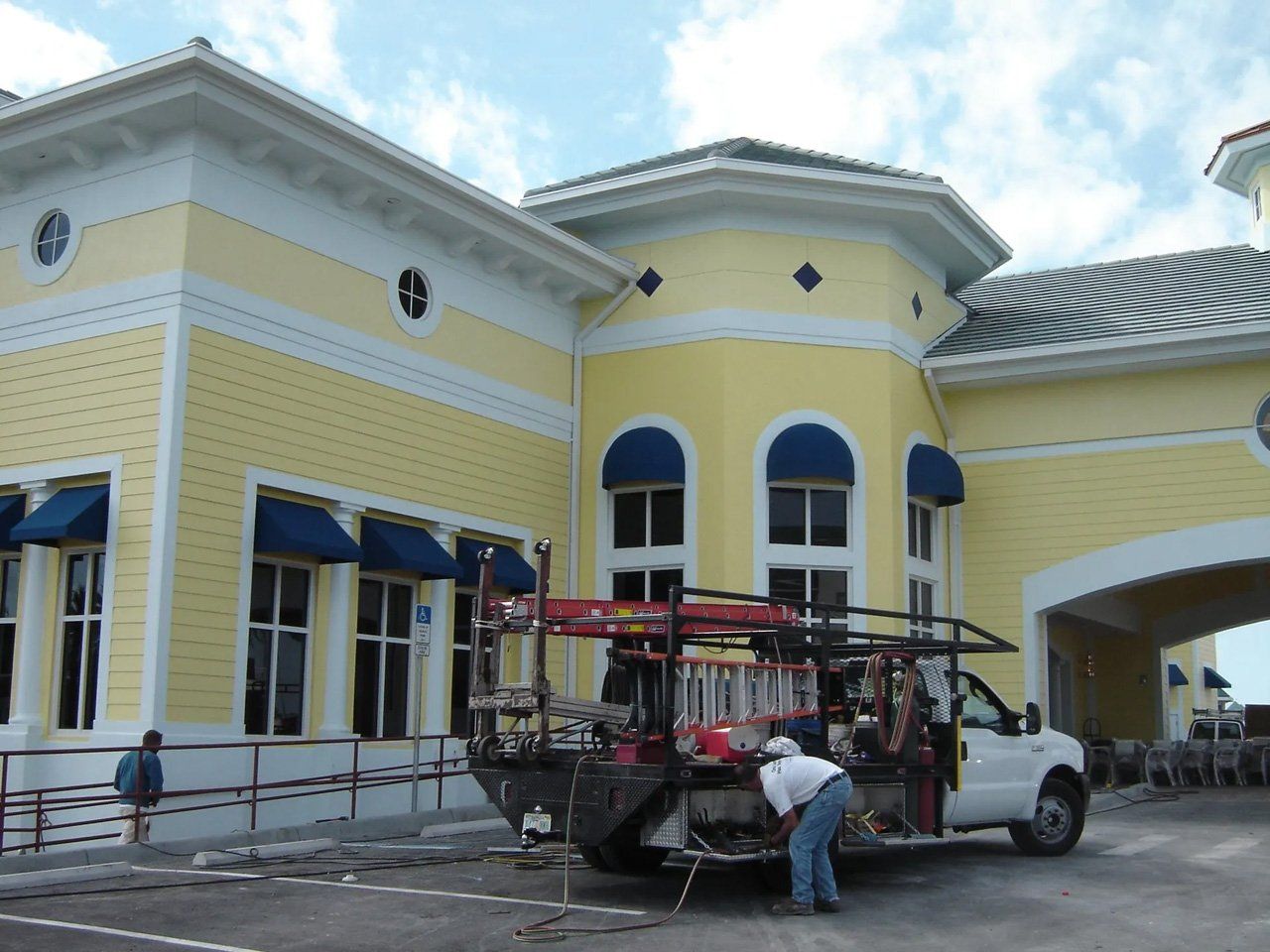 Awnings Surround Commercial Area — Naples, FL — Naples Awning