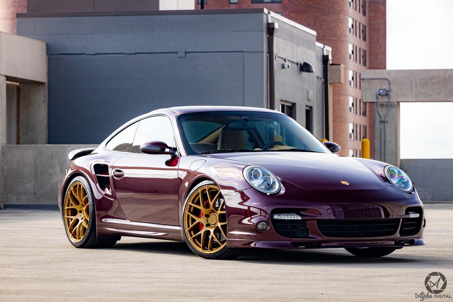 Professional Detailing Tips to Keep Your Car Looking New