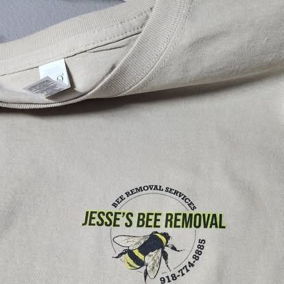 A t-shirt that says jesse 's bee removal on it