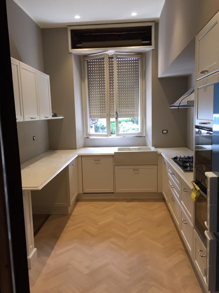 Progettazione e realizzazione cucina in legno