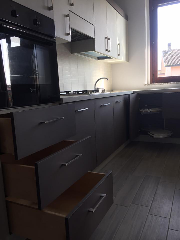 Cucina su misura stile moderno