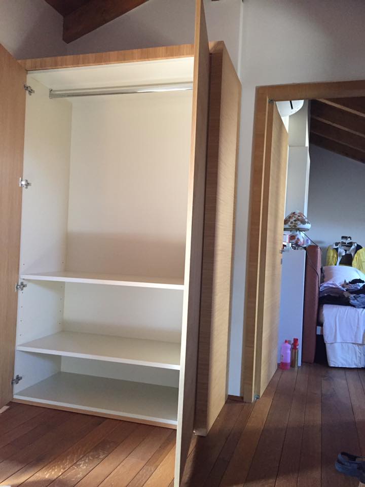 Armadio in legno su misura