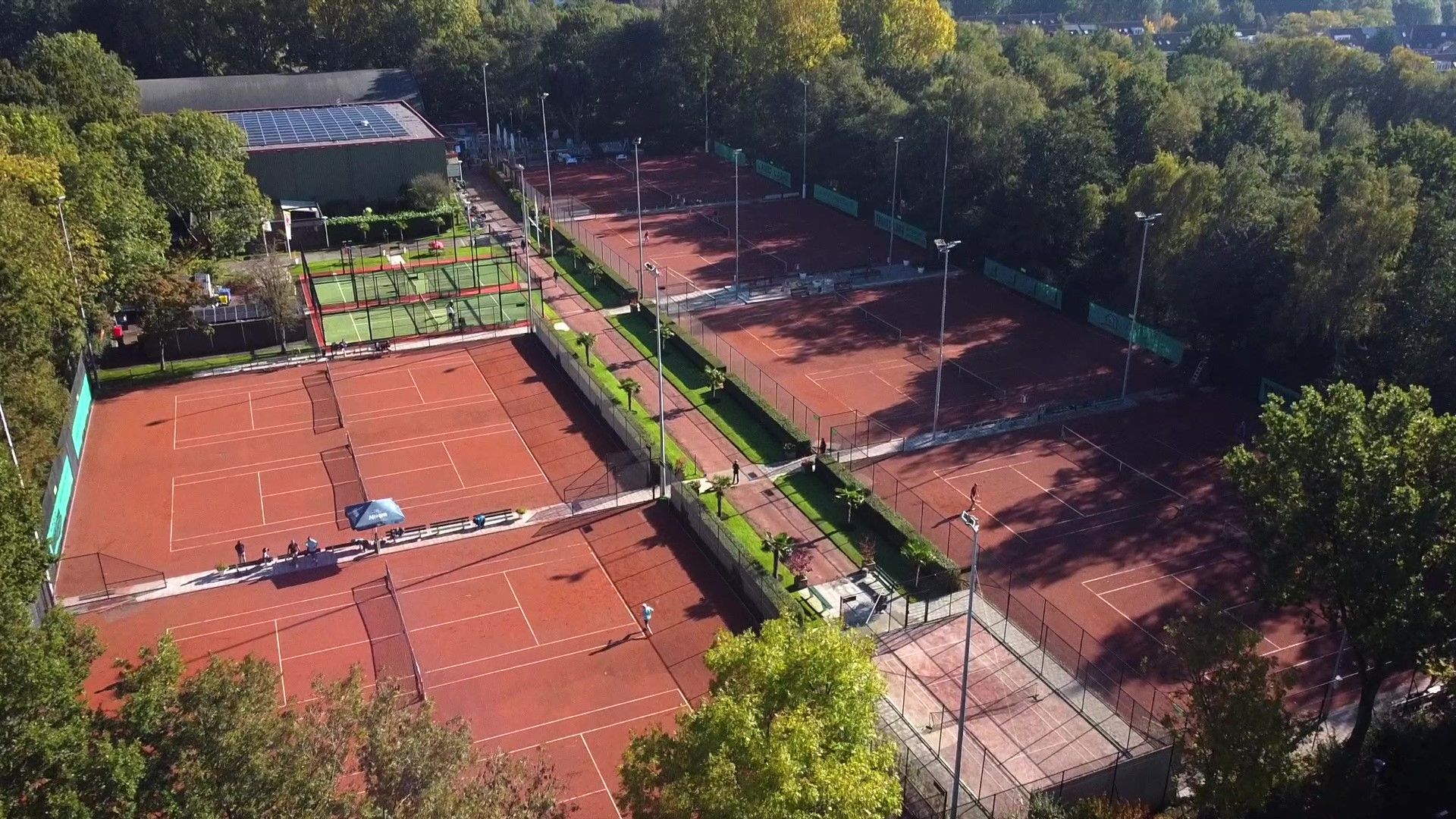 Overzicht van tennispark Startbaan vanuit de lucht.