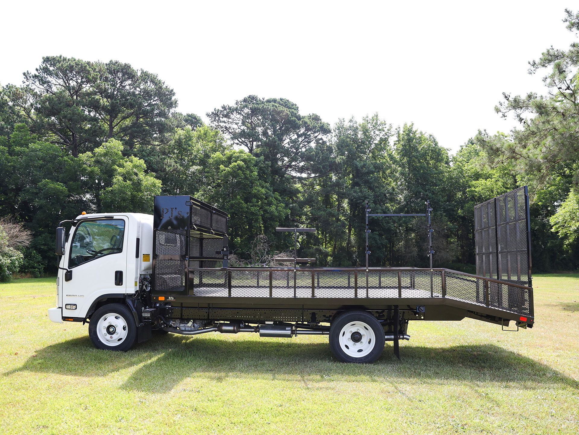 truck bodies and equipment 62