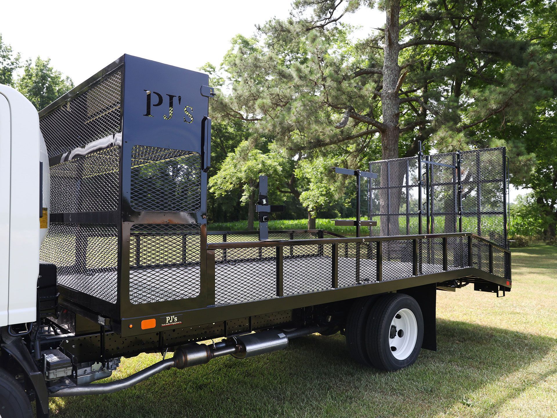 truck bodies and equipment 63