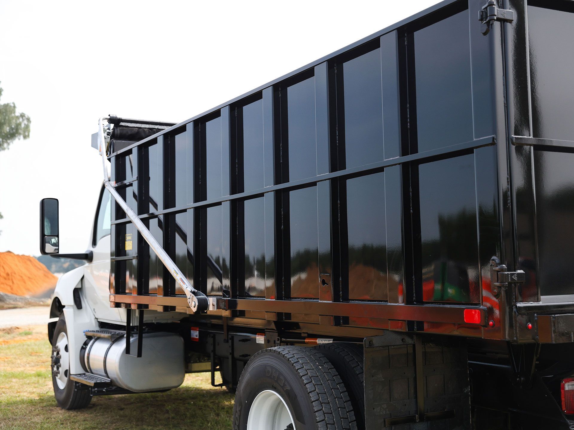 truck bodies and equipment 70