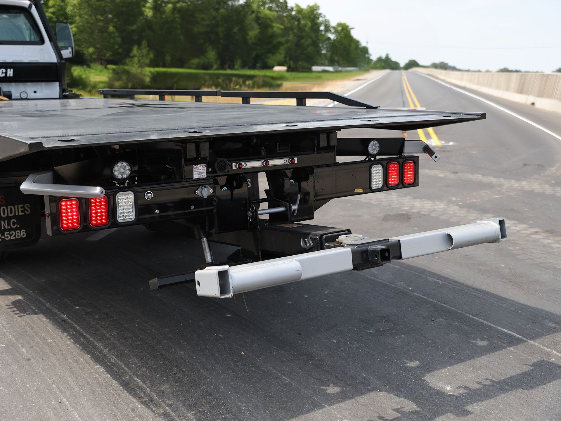 truck bodies and equipment 76