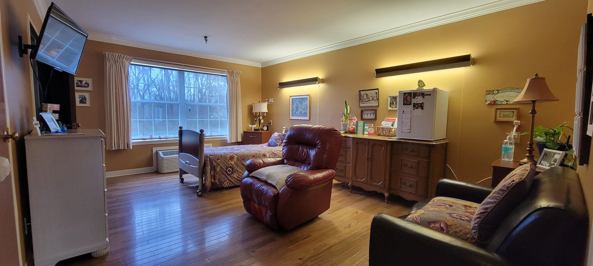 Resident room at Newburgh Health and Rehab