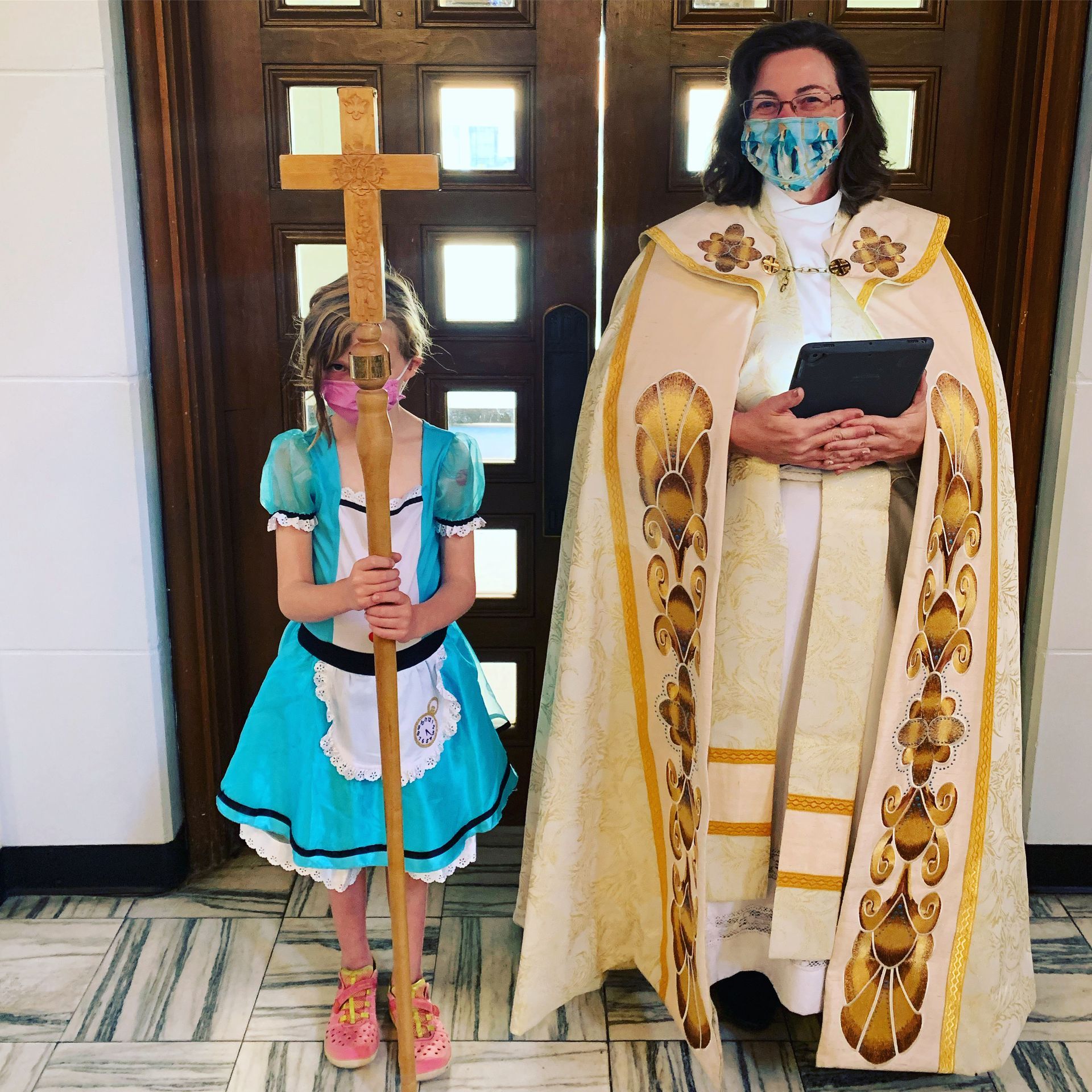 9:15 procession