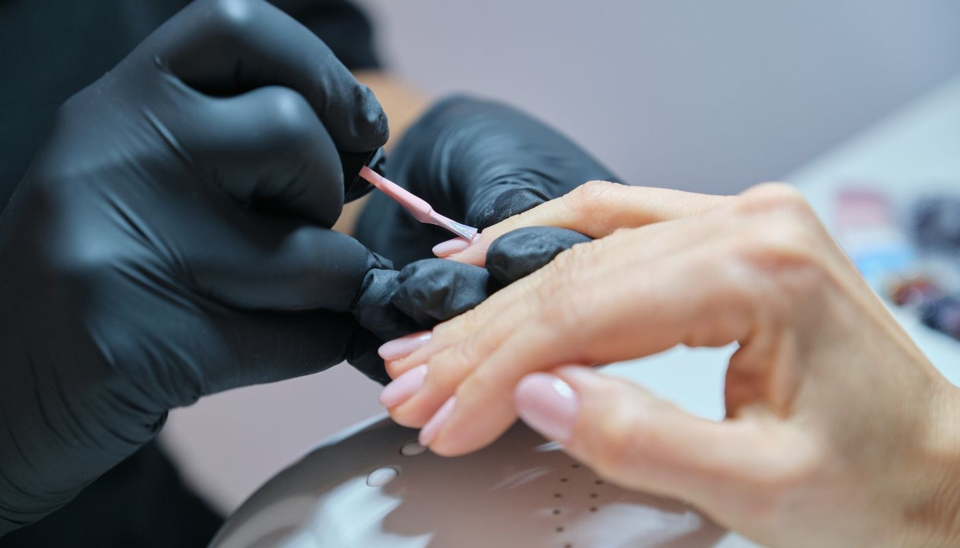 A mobile nail salon is among the most popular beauty franchise opportunities