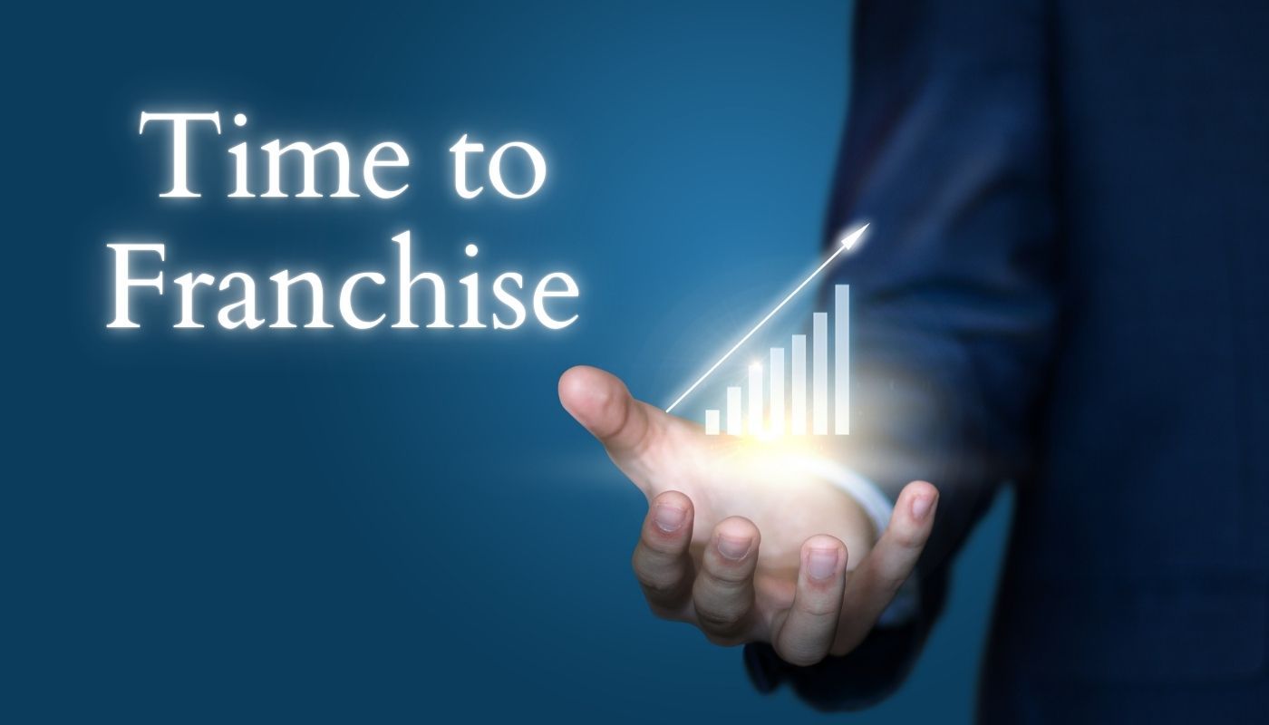 A man who is investing in franchise opportunities in 2025.