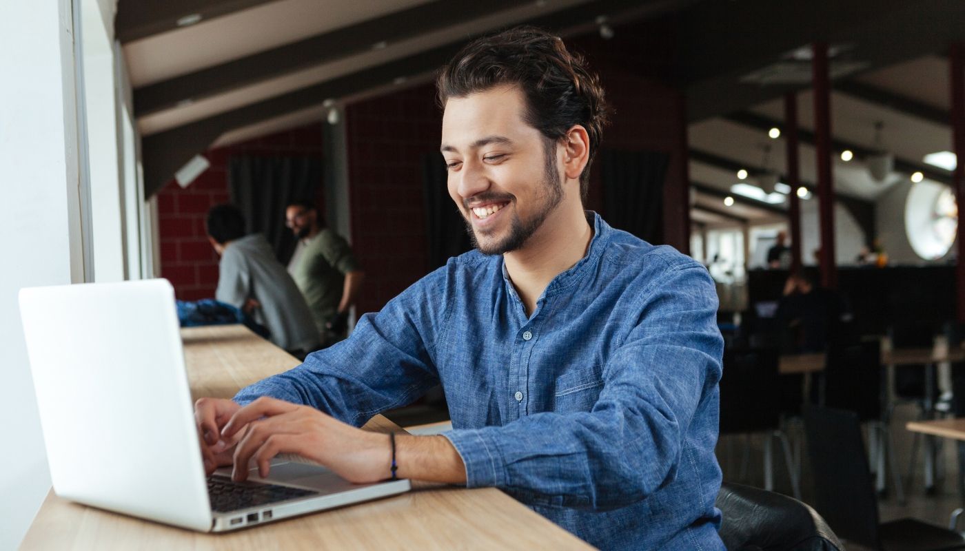 Semi-absentee franchise ownership allows business owners to work anytime, anywhere.