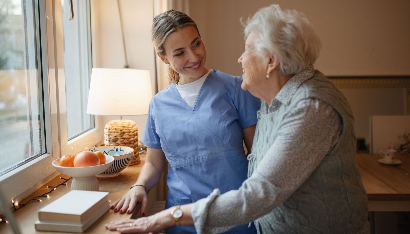 Senior care franchise opportunities allows caring individuals to work with the elderly at home