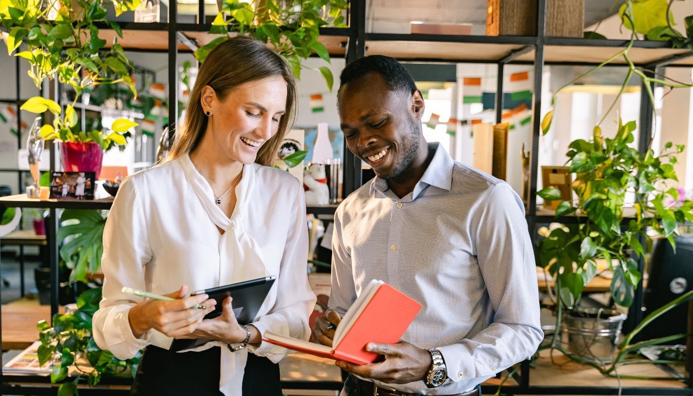 Small retail business owner and assistant