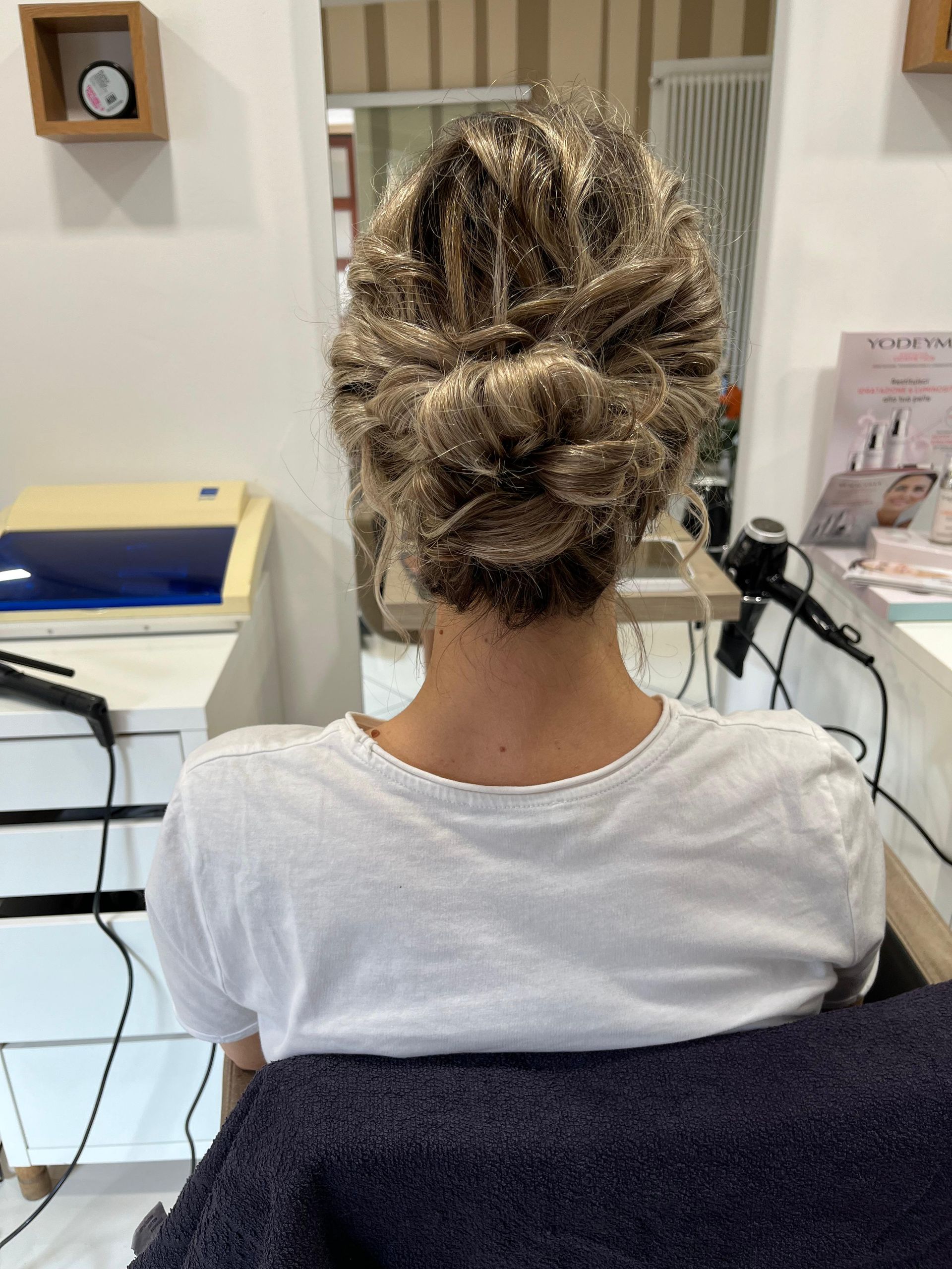 chignon capelli biondi