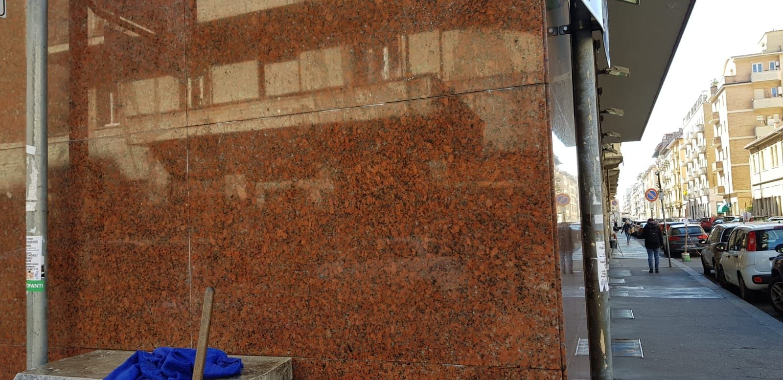 pulizia muri imbrattati dopo