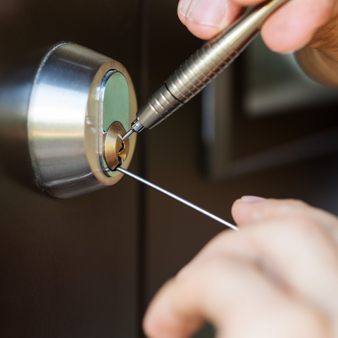 Ouverture de porte, maison, appartement, garage etc.