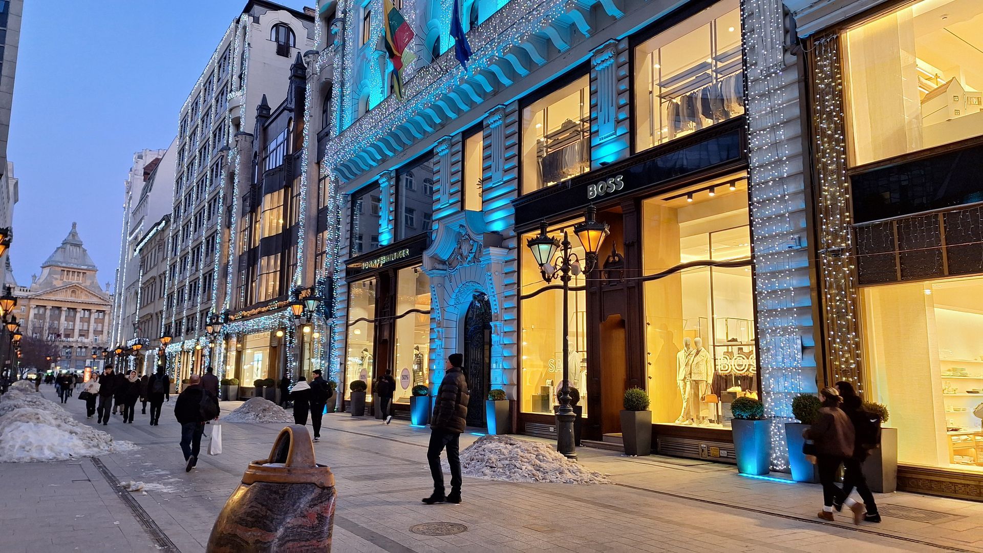 Budapest Fashion Street, Budapest Sightseeing, Zoltancarbudapest